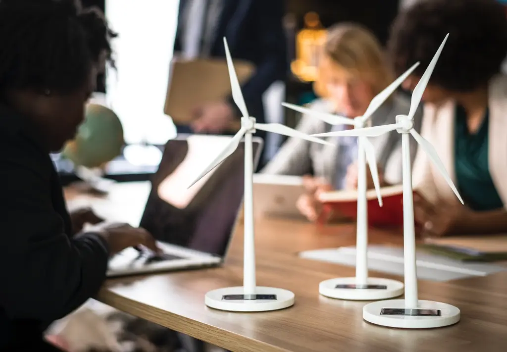alternative-energy-blur-business-1076807